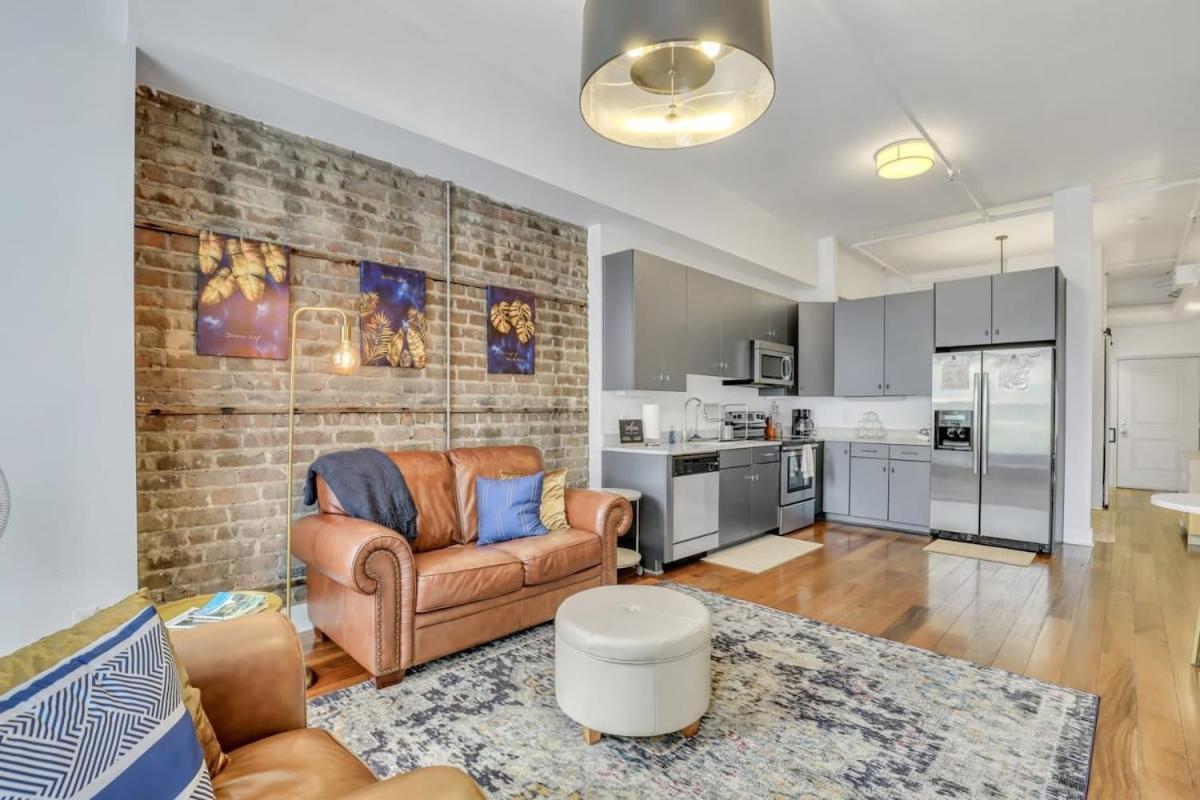 Lush Savannah Loft - Near Plant Riverside District 外观 照片