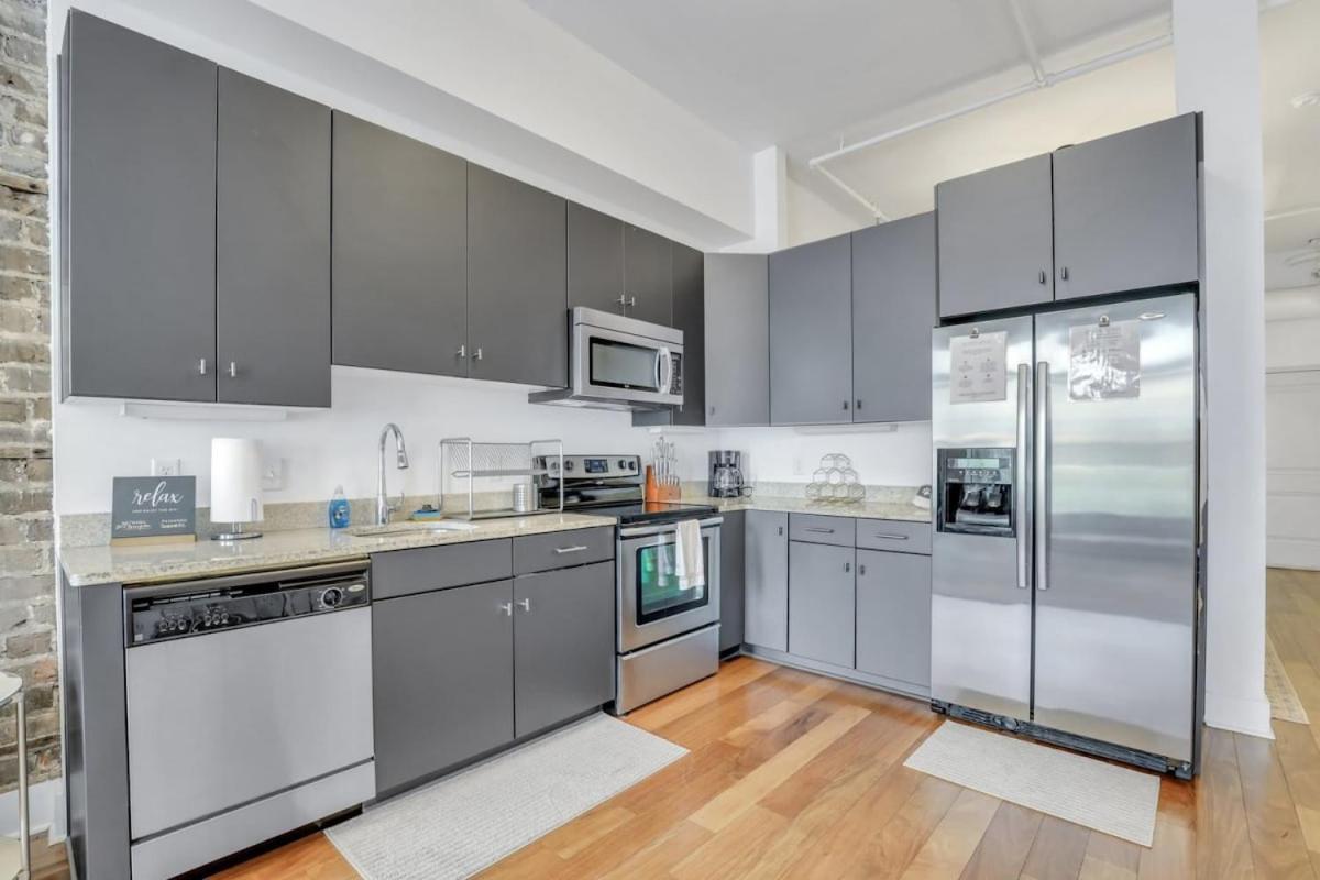 Lush Savannah Loft - Near Plant Riverside District 外观 照片