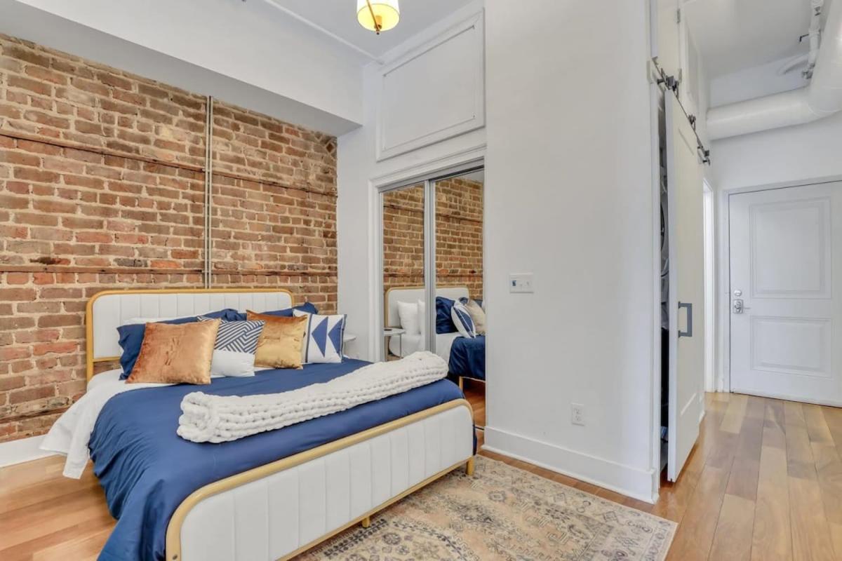 Lush Savannah Loft - Near Plant Riverside District 外观 照片