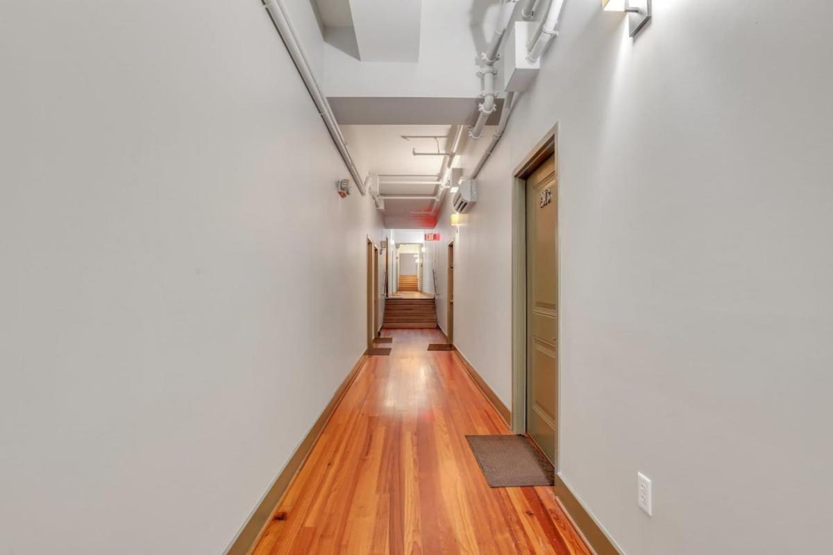 Lush Savannah Loft - Near Plant Riverside District 外观 照片